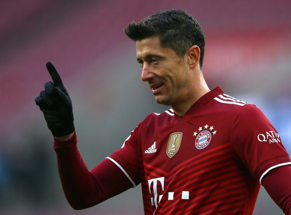  热刺锋霸帽子戏法刷新纪录  