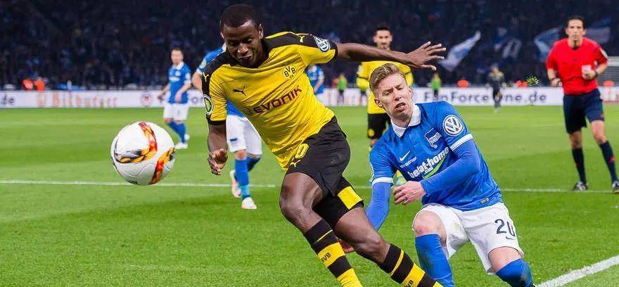  多特蒙德憾平柏林赫塔丢分  